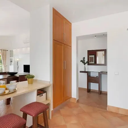 Clos Des Lyces Apartment *
